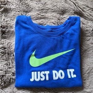 NIKE Tee Shirt